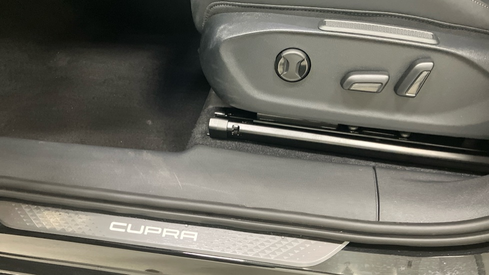 CUPRA Terramar 1.5 eTSI 150 V2 5dr DSG Petrol Hatchback - Image 35