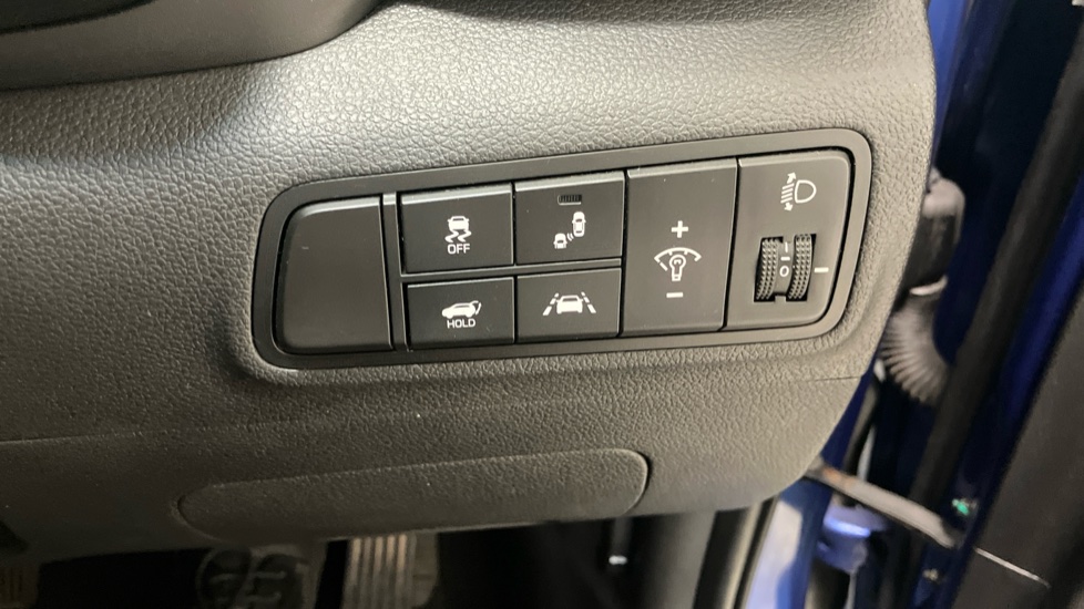 Hyundai TUCSON 1.6 CRDi 136 Premium SE 5dr 2WD Diesel Estate - Image 33