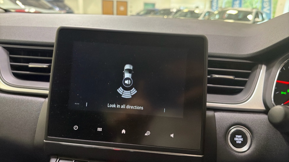 Renault Captur 1.0 TCE 90 Evolution 5dr Petrol Hatchback - Image 30