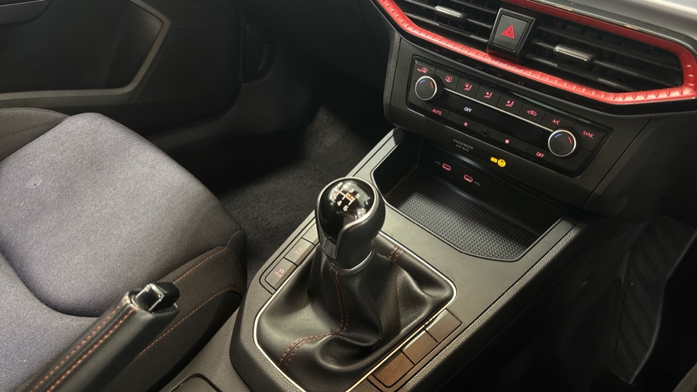 SEAT Ibiza 1.0 TSI 115 FR 5dr Petrol Hatchback - Image 13