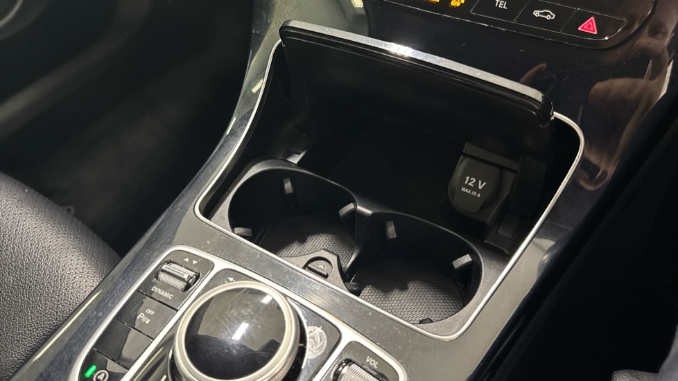 Mercedes-Benz C-Class C200 Sport 2dr 9G-Tronic Petrol Coupe - Image 32