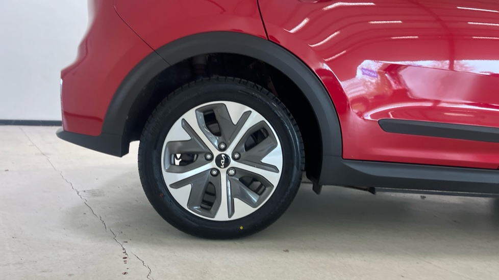 Kia E-Niro 150kW 2 Long Range 64kWh 5dr Auto Electric Estate - Image 7