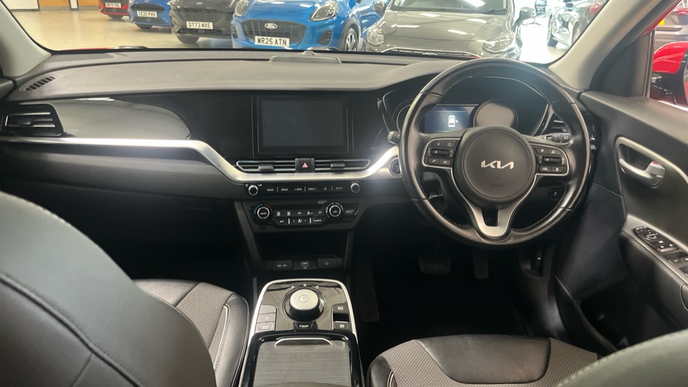 Kia E-Niro 150kW 2 Long Range 64kWh 5dr Auto Electric Estate - Image 10