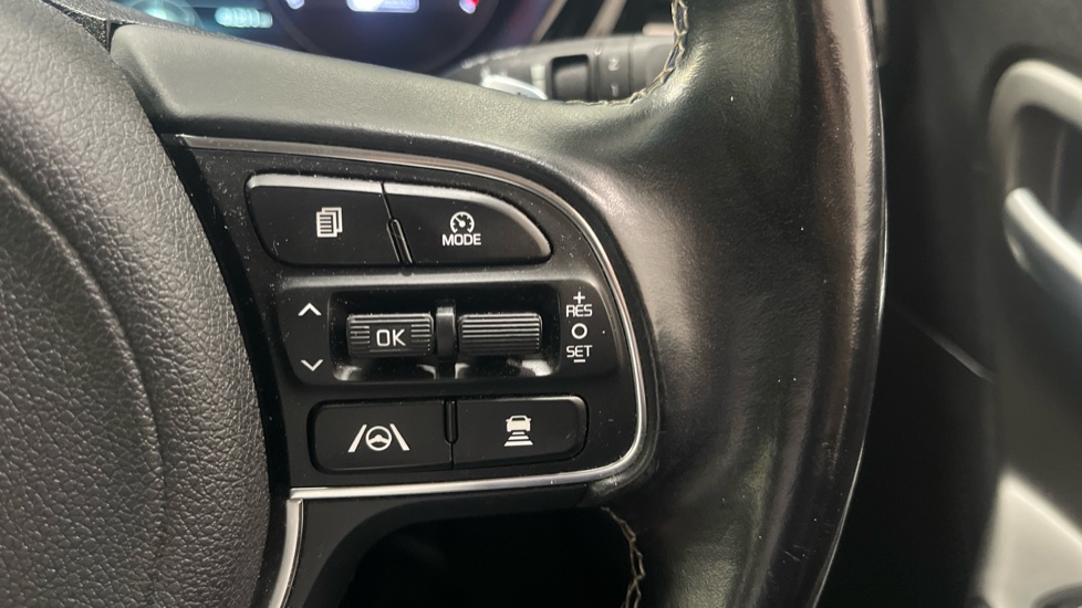Kia E-Niro 150kW 2 Long Range 64kWh 5dr Auto Electric Estate - Image 22