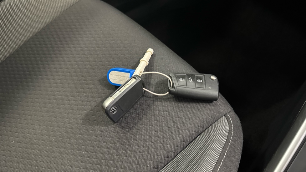 Volkswagen Taigo 1.0 TSI Life 5dr Petrol Hatchback - Image 19