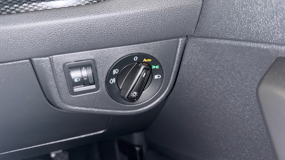 Volkswagen Taigo 1.0 TSI Life 5dr Petrol Hatchback - Image 27