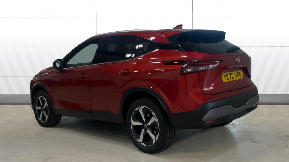 Nissan Qashqai 1.3 DiG-T MH N-Connecta 5dr Petrol Hatchback - Image 2