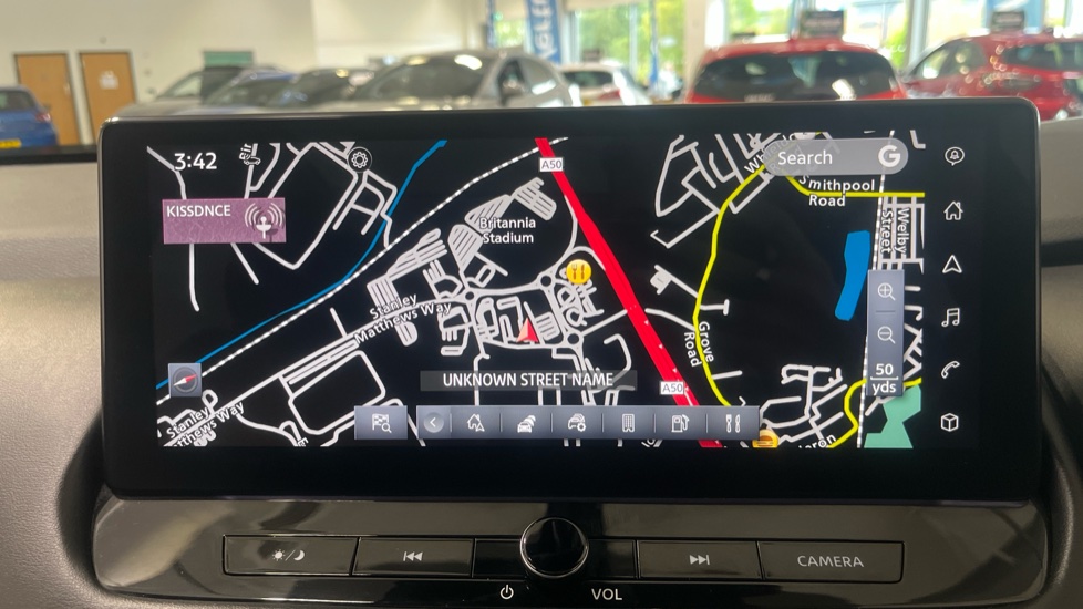 Nissan Qashqai 1.3 DiG-T MH N-Connecta 5dr Petrol Hatchback - Image 30