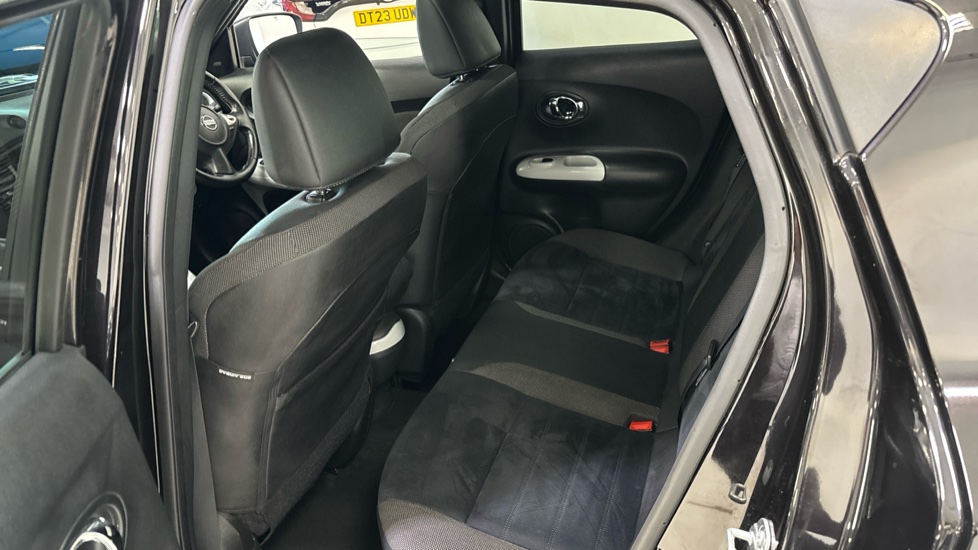 Nissan Juke 1.6 DiG-T N-Connecta 5dr Petrol Hatchback - Image 16