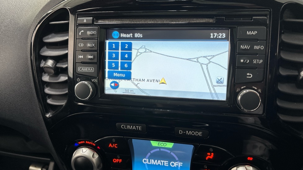 Nissan Juke 1.6 DiG-T N-Connecta 5dr Petrol Hatchback - Image 21