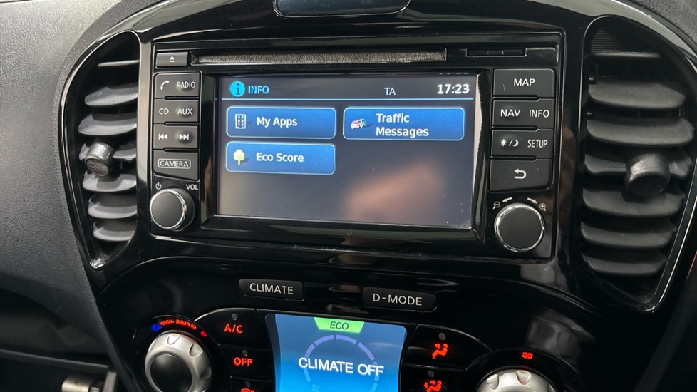 Nissan Juke 1.6 DiG-T N-Connecta 5dr Petrol Hatchback - Image 26