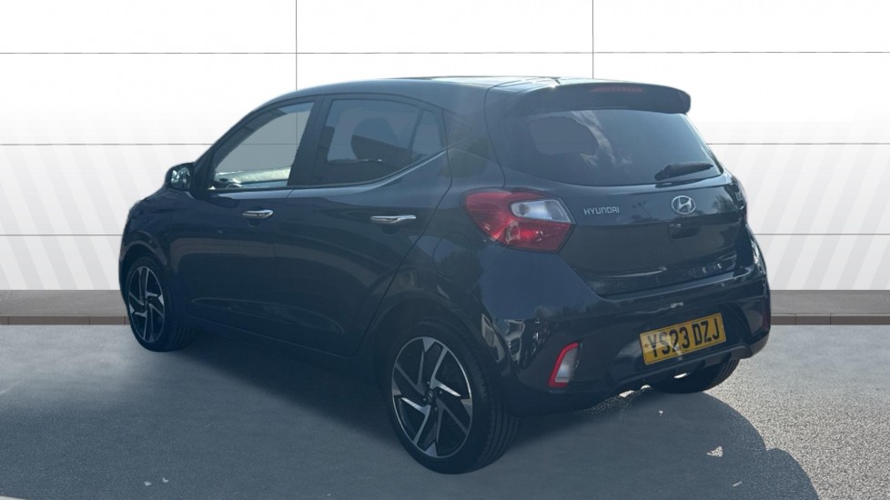 Hyundai i10 1.2 MPi Premium 5dr Auto Petrol Hatchback - Image 2