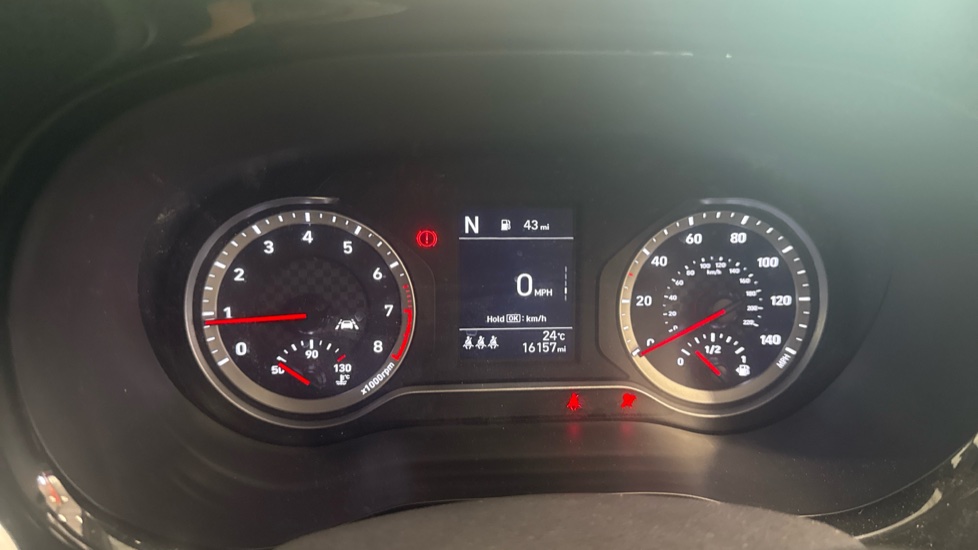 Hyundai i10 1.2 MPi Premium 5dr Auto Petrol Hatchback - Image 18