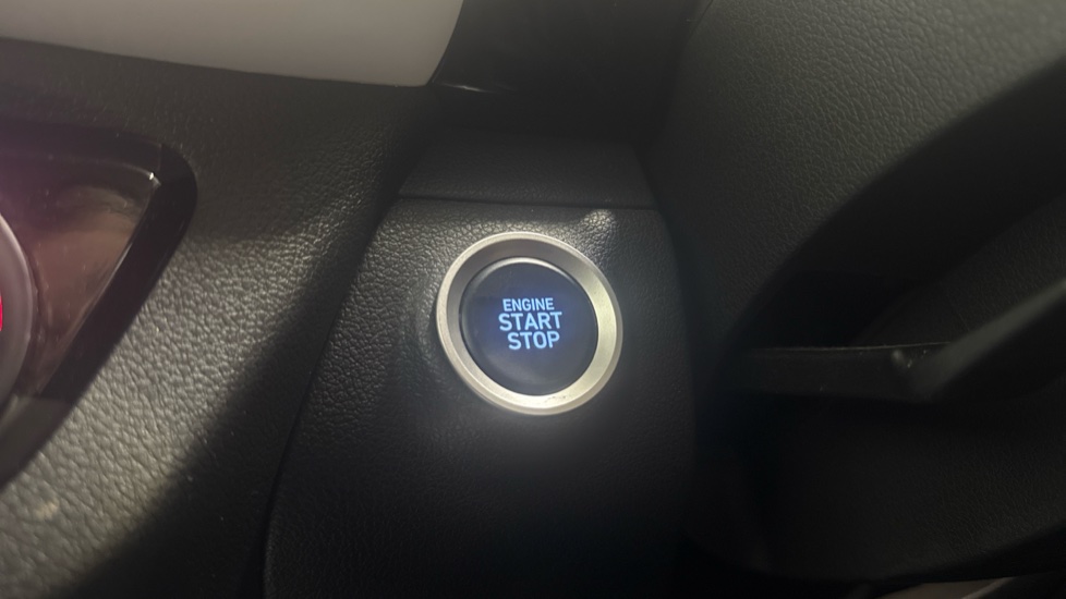 Hyundai i10 1.2 MPi Premium 5dr Auto Petrol Hatchback - Image 25