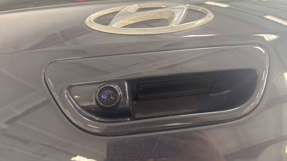 Hyundai i10 1.2 MPi Premium 5dr Auto Petrol Hatchback - Image 39