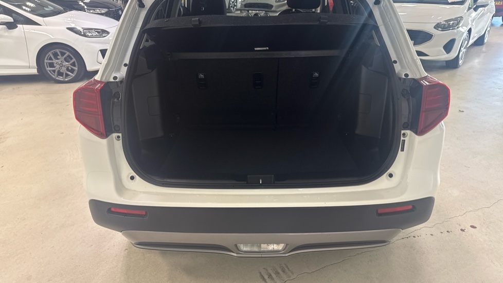 Suzuki Vitara 1.4 Boosterjet 48V Hybrid SZ-T 5dr Petrol Estate - Image 4