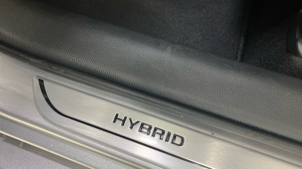 Toyota Yaris 1.5 Hybrid Excel 5dr CVT Hybrid Hatchback - Image 25