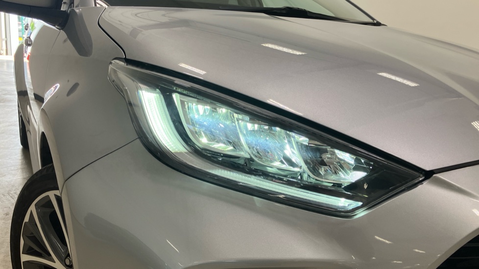 Toyota Yaris 1.5 Hybrid Excel 5dr CVT Hybrid Hatchback - Image 30
