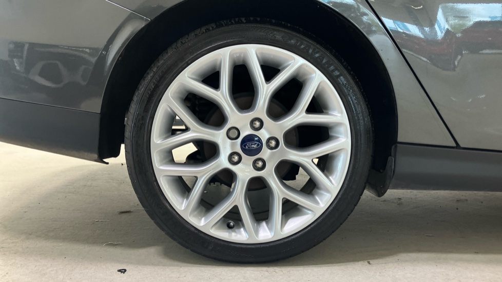 Ford Focus 1.5 TDCi 120 Titanium X 5dr Diesel Estate - Image 7