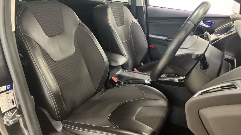 Ford Focus 1.5 TDCi 120 Titanium X 5dr Diesel Estate - Image 34
