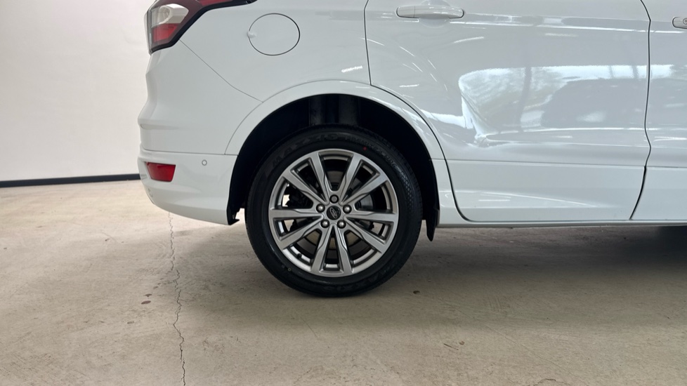 Ford Kuga 2.0 TDCi 180 ST-Line 5dr Diesel Estate - Image 7