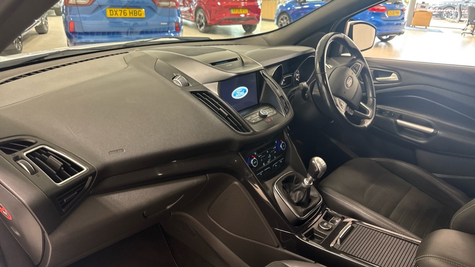 Ford Kuga 2.0 TDCi 180 ST-Line 5dr Diesel Estate - Image 9