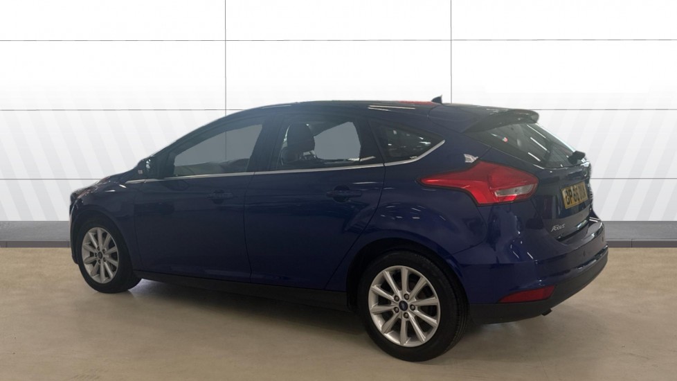 Ford Focus 1.0 EcoBoost 125 Titanium 5dr Petrol Hatchback - Image 2