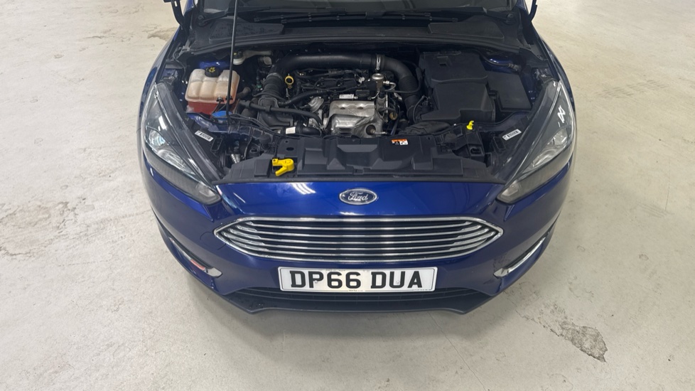 Ford Focus 1.0 EcoBoost 125 Titanium 5dr Petrol Hatchback - Image 52