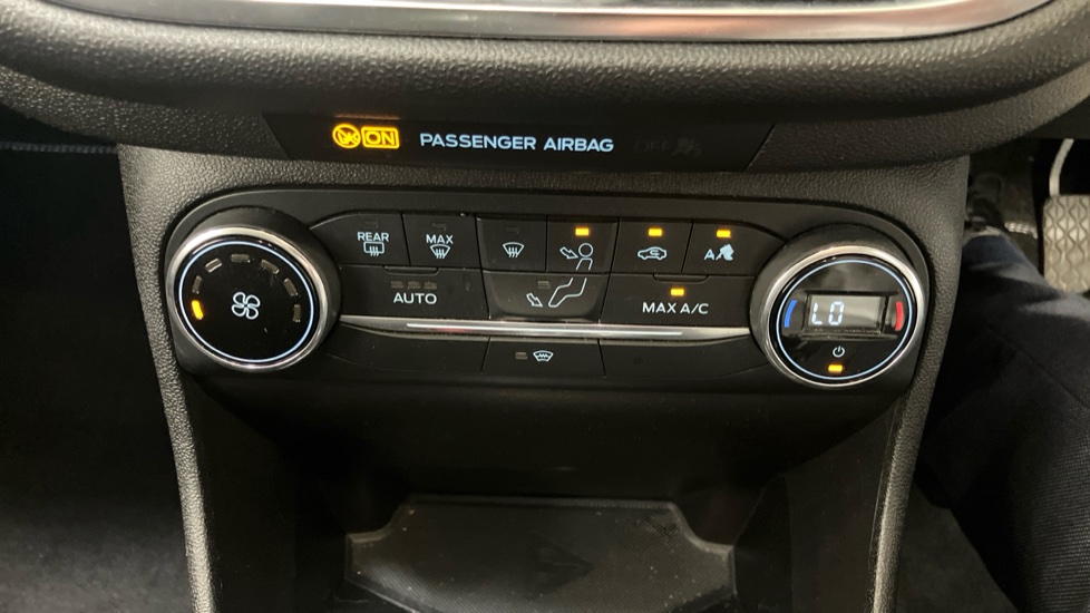 Ford Fiesta 1.0 EcoBoost Titanium 5dr Petrol Hatchback - Image 26