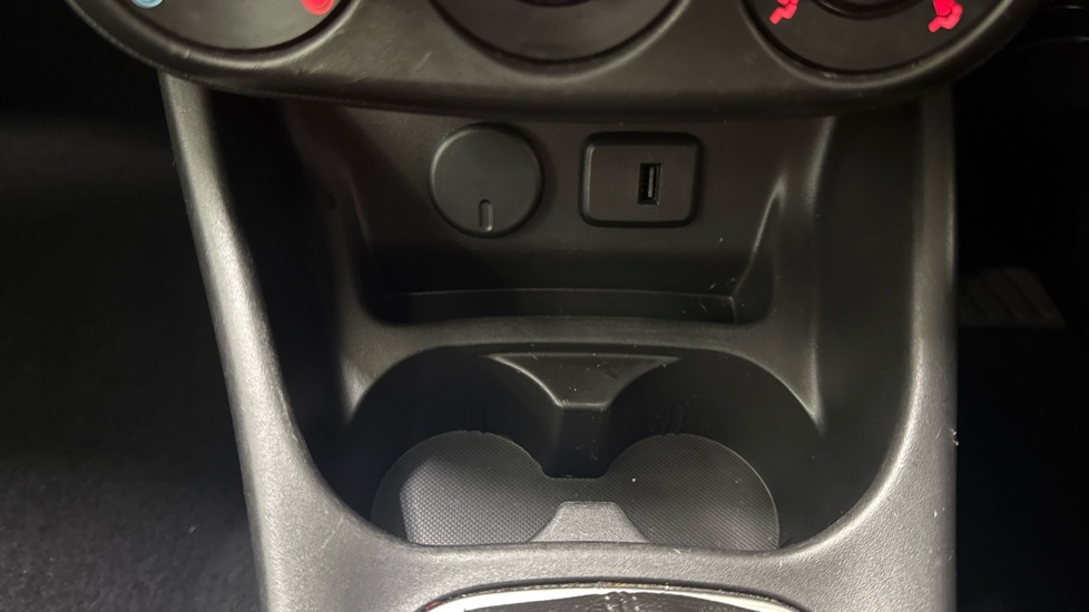 Vauxhall Corsa 1.4 Griffin 3dr Petrol Hatchback - Image 27