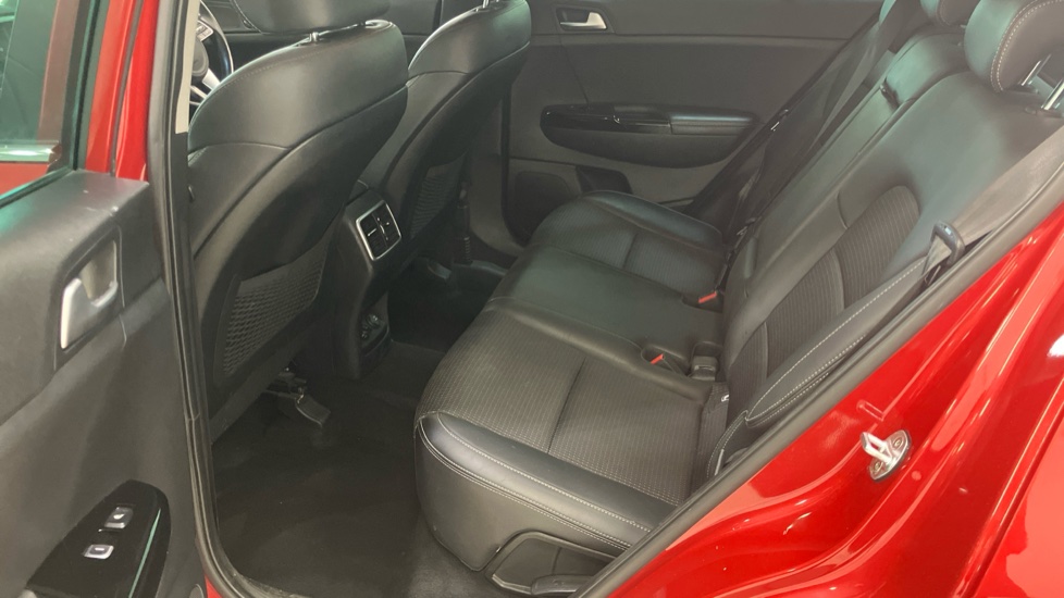 Kia Sportage 1.6 GDi ISG Edition 25 5dr Petrol Estate - Image 16