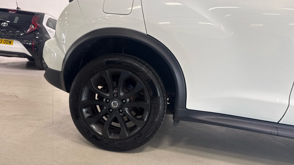 Nissan Juke 1.5 dCi Tekna 5dr Diesel Hatchback - Image 7