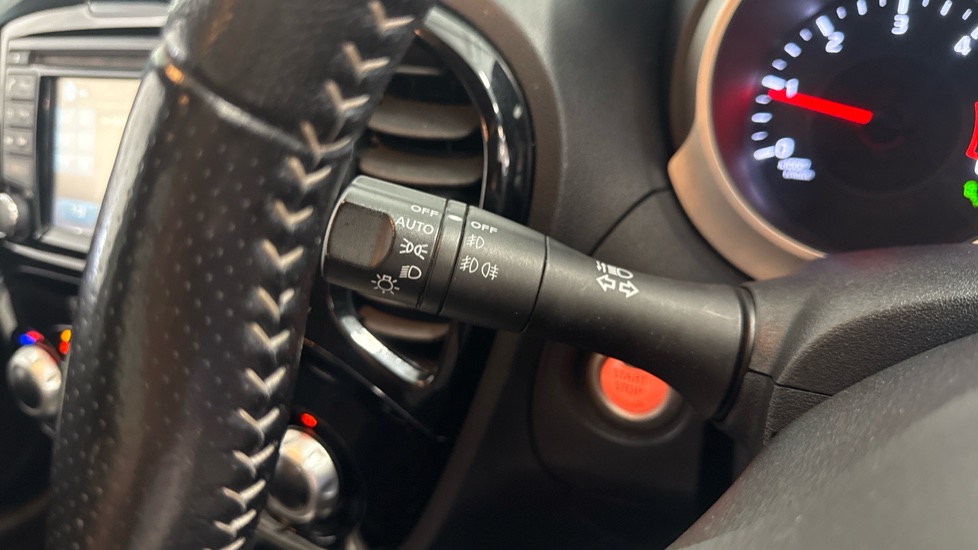 Nissan Juke 1.5 dCi Tekna 5dr Diesel Hatchback - Image 25