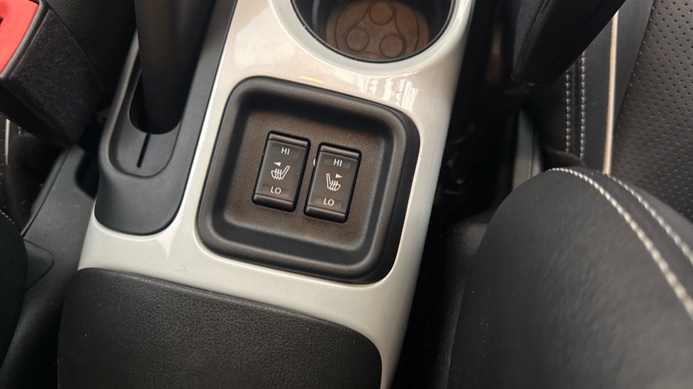 Nissan Juke 1.5 dCi Tekna 5dr Diesel Hatchback - Image 41