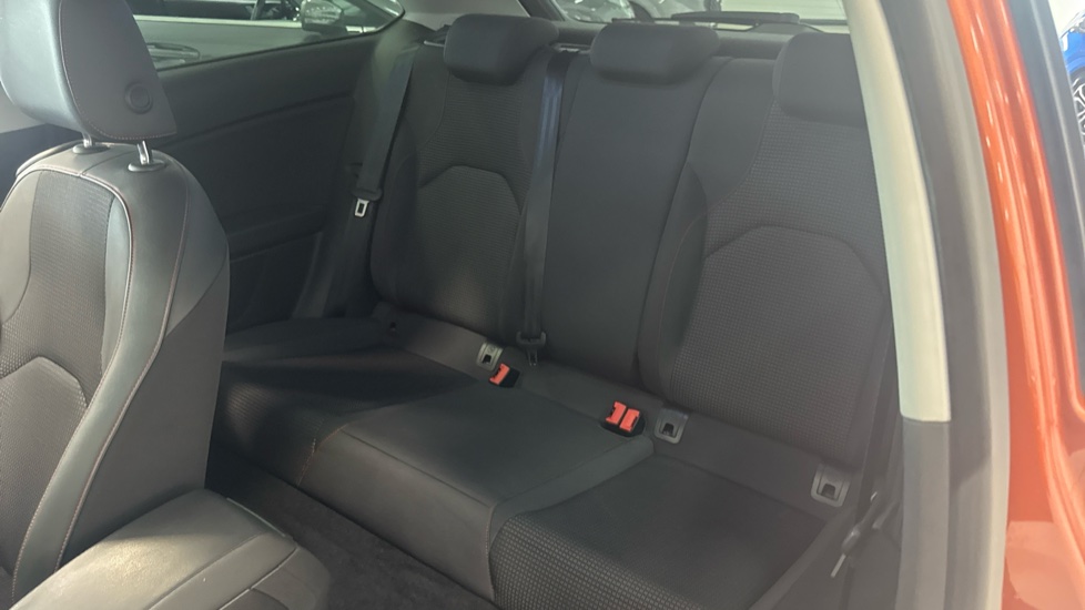 SEAT Leon 1.4 TSI 125 FR Technology 3dr Petrol Hatchback - Image 16