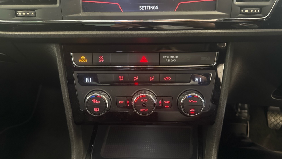 SEAT Leon 1.4 TSI 125 FR Technology 3dr Petrol Hatchback - Image 28