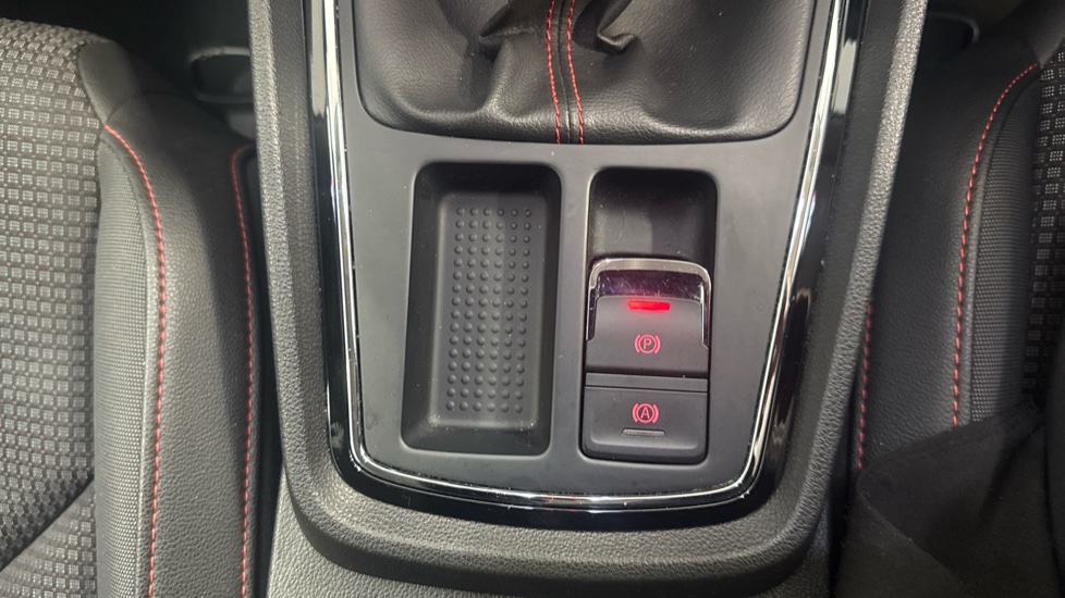 SEAT Leon 1.4 TSI 125 FR Technology 3dr Petrol Hatchback - Image 32
