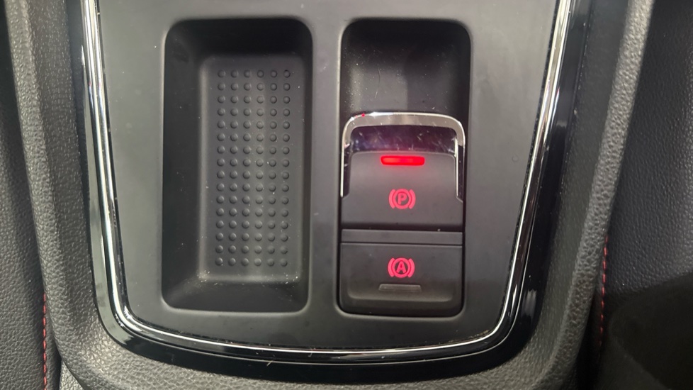 SEAT Leon 1.4 TSI 125 FR Technology 3dr Petrol Hatchback - Image 33