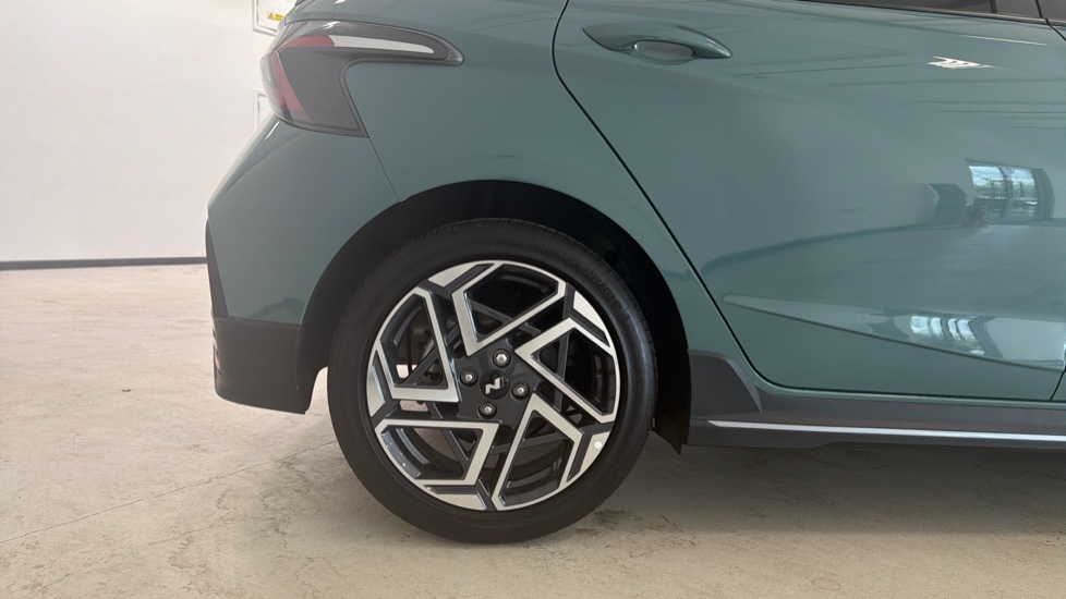 Hyundai i20 1.0T GDi N Line S 5dr DCT Petrol Hatchback - Image 7