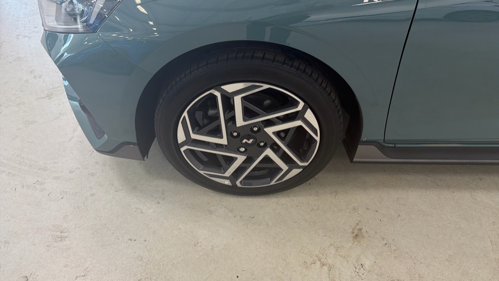 Hyundai i20 1.0T GDi N Line S 5dr DCT Petrol Hatchback - Image 27