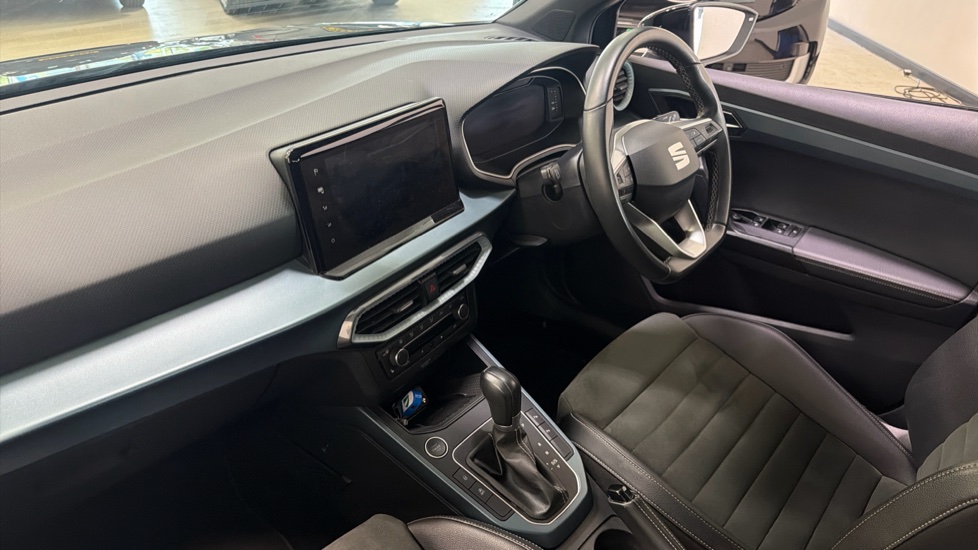 SEAT Arona 1.0 TSI 110 XPERIENCE Lux 5dr DSG Petrol Hatchback - Image 9