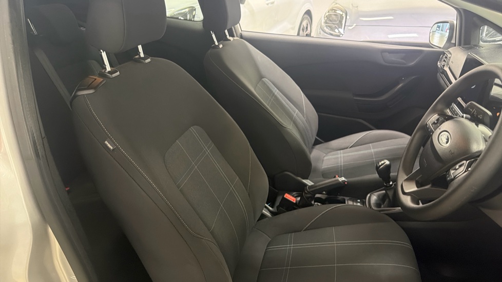 Ford Fiesta 1.0 EcoBoost 95 Trend 3dr Petrol Hatchback - Image 25
