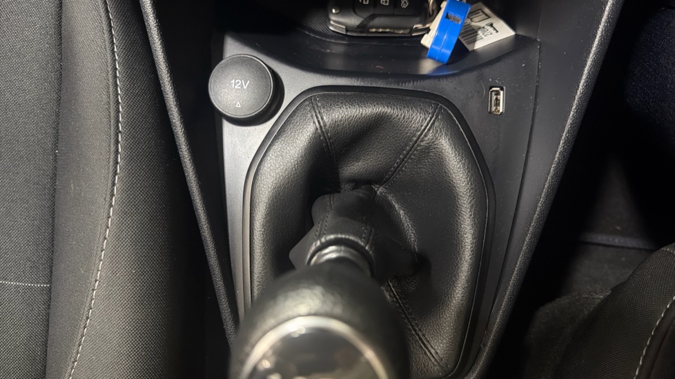 Ford Fiesta 1.0 EcoBoost 95 Trend 3dr Petrol Hatchback - Image 32