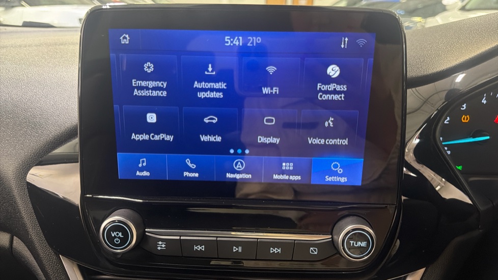 Ford Fiesta 1.0 EcoBoost 95 Trend 3dr Petrol Hatchback - Image 41
