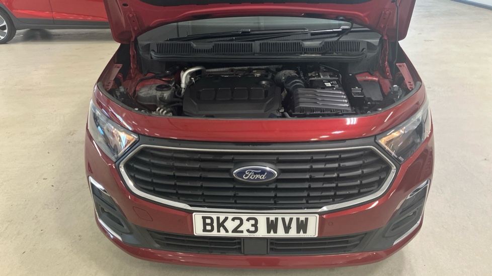 Ford Tourneo Connect 2.0 EcoBlue Titanium 5dr Diesel Estate - Image 8
