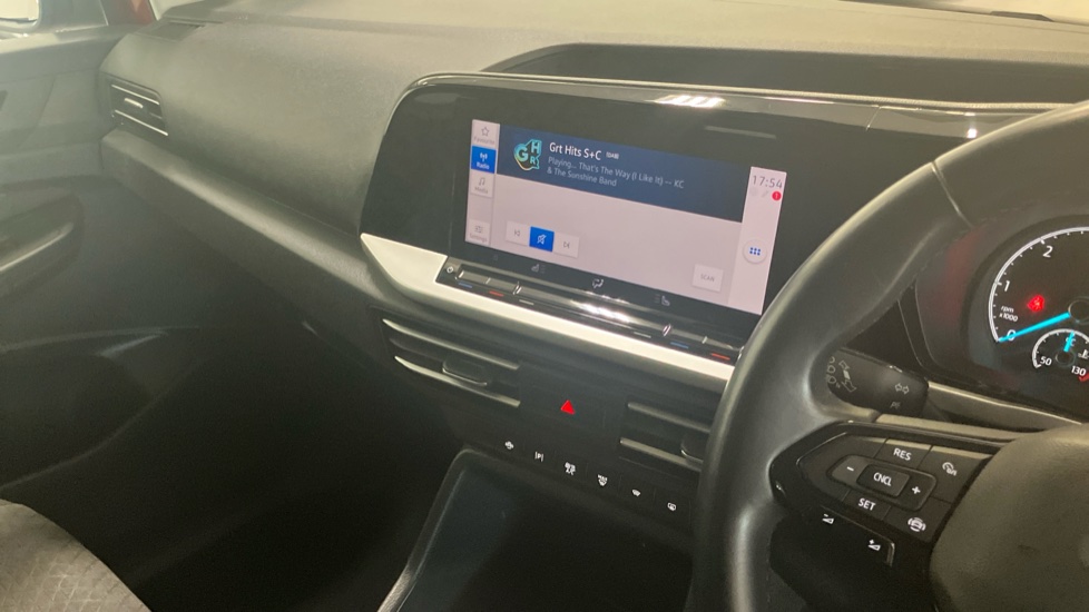 Ford Tourneo Connect 2.0 EcoBlue Titanium 5dr Diesel Estate - Image 14