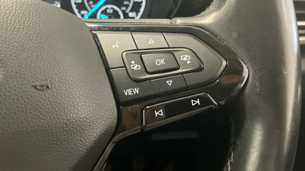 Ford Tourneo Connect 2.0 EcoBlue Titanium 5dr Diesel Estate - Image 32