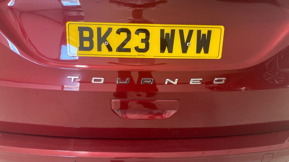 Ford Tourneo Connect 2.0 EcoBlue Titanium 5dr Diesel Estate - Image 40