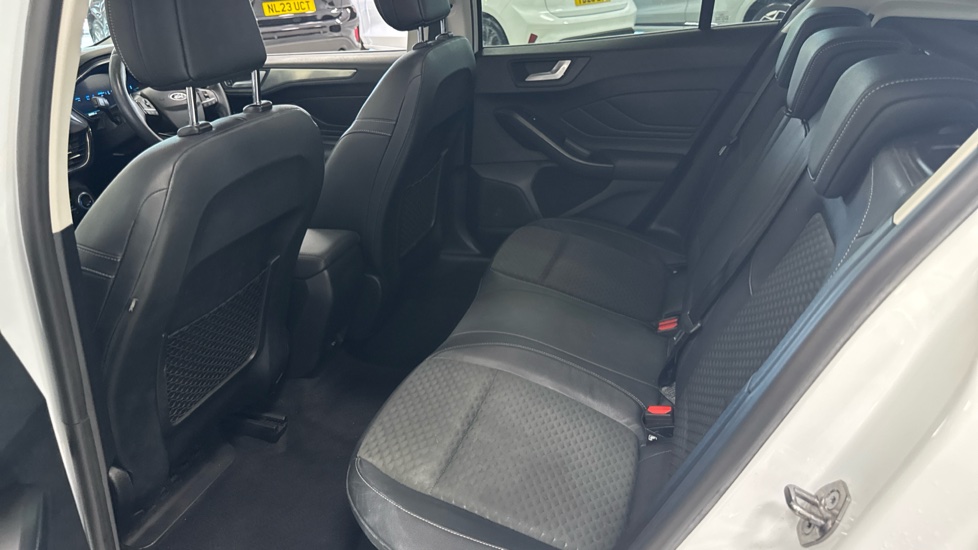 Ford Focus 1.0 EcoBoost Hybrid mHEV 125 Titanium X Ed 5dr Petrol Hatchback - Image 16