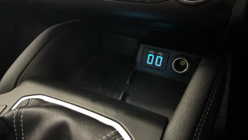 Ford Focus 1.0 EcoBoost Hybrid mHEV 125 Titanium X Ed 5dr Petrol Hatchback - Image 34